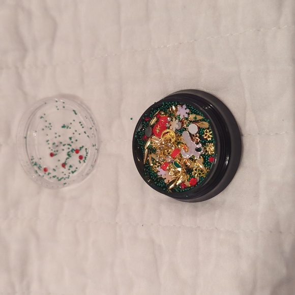 6x nail art rhinestones - Picture 2 of 2